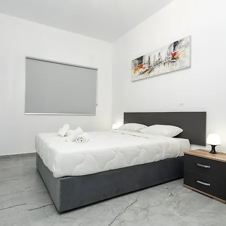 Lägenhet Spiros Luxury