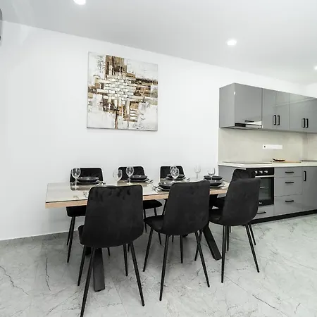 Spiros Luxury